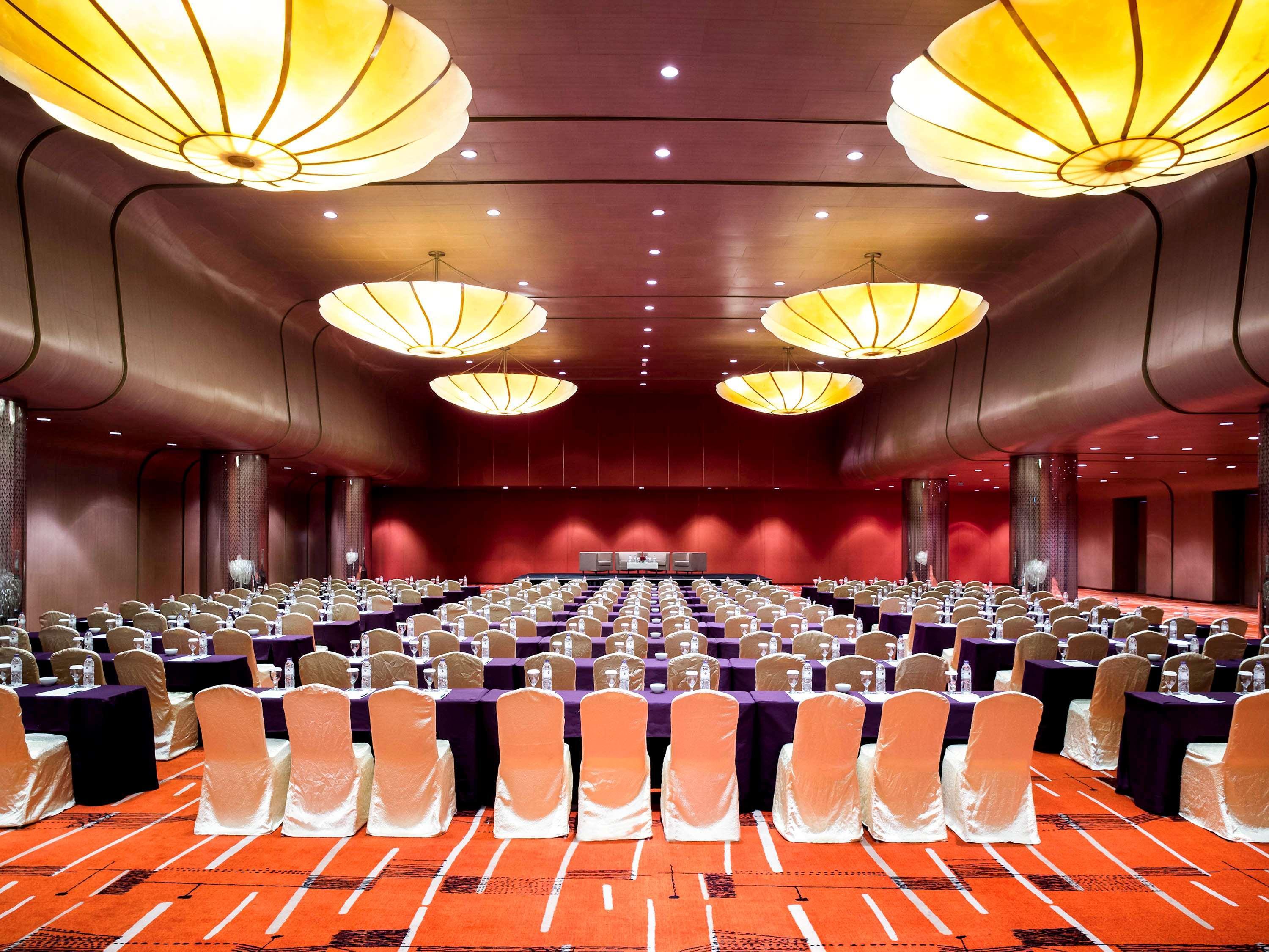 Grand Mercure Harmoni Hotel