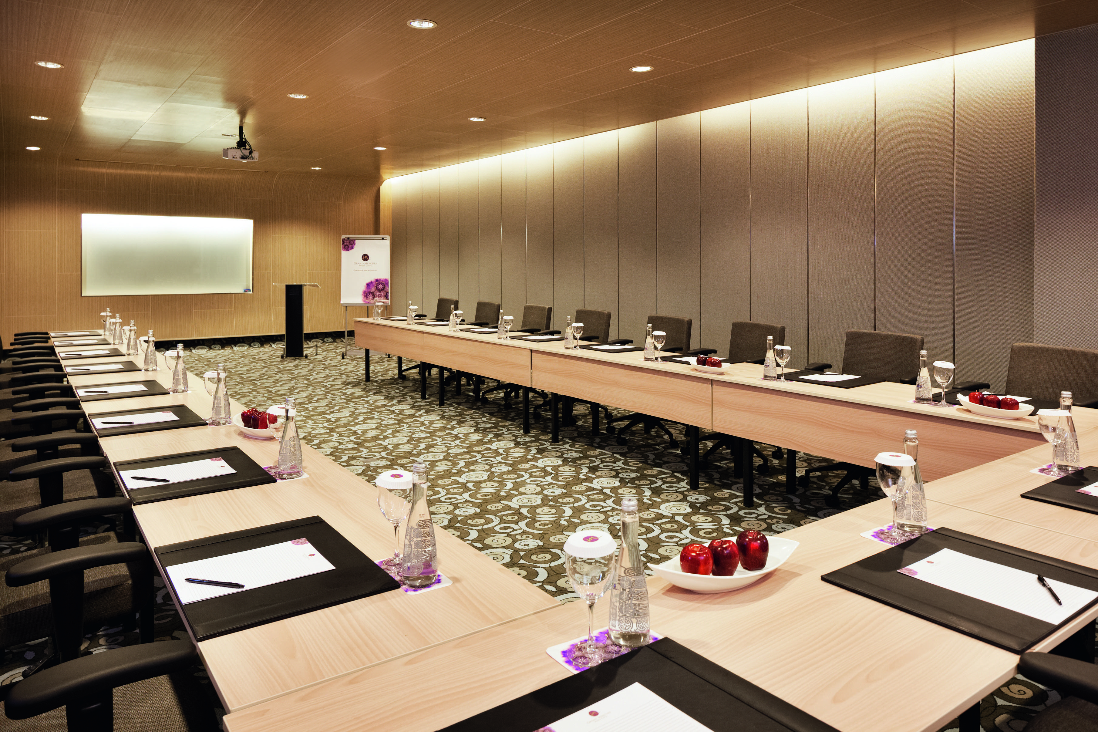 Grand Mercure Harmoni 5*